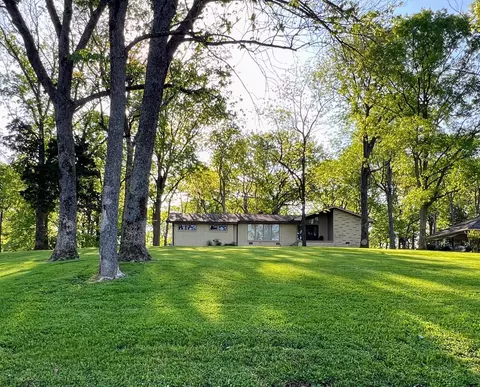 808 N Summerfield Dr, Madison, TN 37115