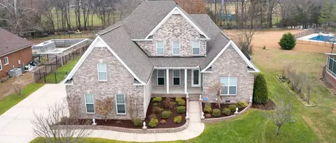 2106 Creekwalk Dr, Murfreesboro, TN 37130