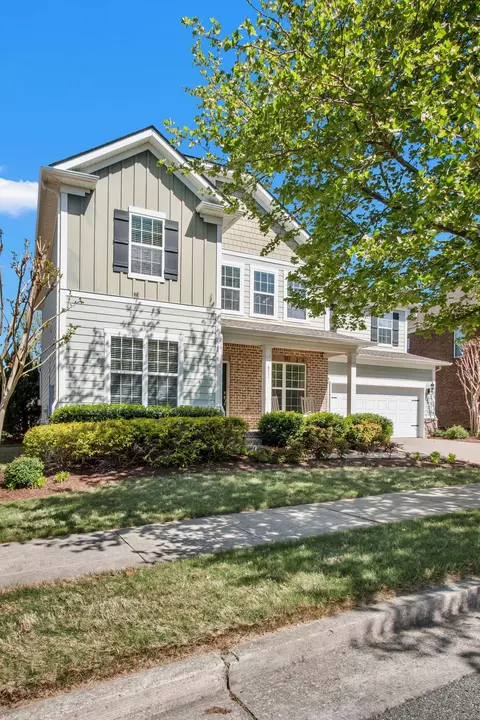 411 Valleyview Dr, Franklin, TN 37064