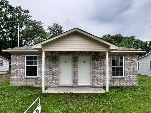 513 5th St, Lawrenceburg, TN 38464