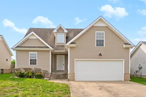 522 Fox Trot Dr, Clarksville, TN 37042