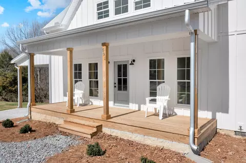 Exterior - 591 Ghea Rd, Normandy, TN 37360 photo 5 of 12