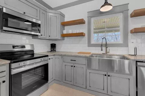Kitchen - 591 Ghea Rd, Normandy, TN 37360 photo 5 of 5
