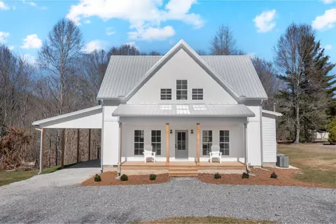 591 Ghea Rd, Normandy, TN 37360