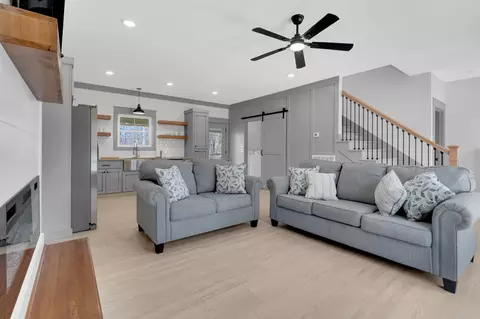 Living - 591 Ghea Rd, Normandy, TN 37360 photo 5 of 5