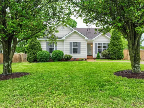 2805 Scoville Ln, Spring Hill, TN 37174