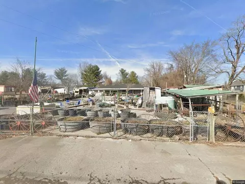 10610 Old Highway 52, Westmoreland, TN 37186