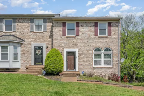 915 Hammack Dr, Nashville, TN 37214