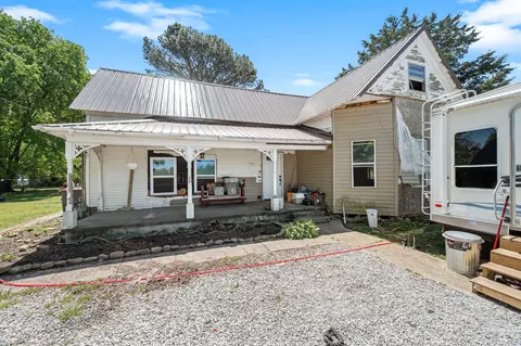 9938 Old Alto Hwy, Decherd, TN 37324