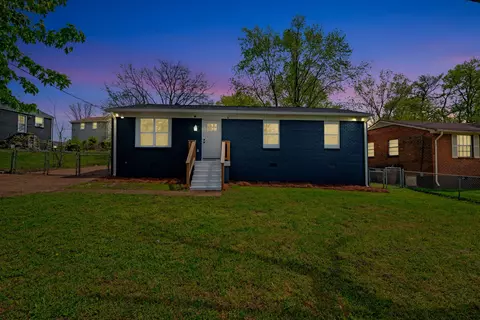 3368 Hospital Ln, Nashville, TN 37218