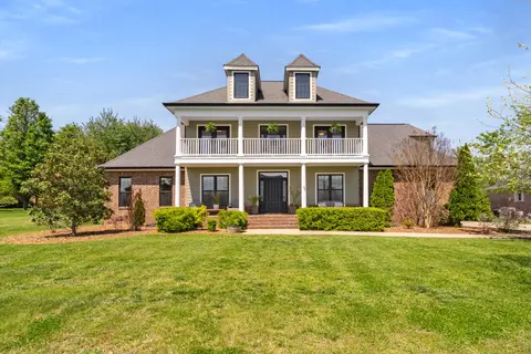 1156 Blackshear Dr, Gallatin, TN 37066
