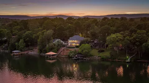 1858 Rivergate Ter, Soddy Daisy, TN 37379