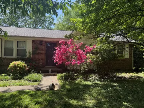 1884 Hamlet Dr, Clarksville, TN 37040