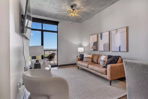 1510 Demonbreun St #806, Nashville, TN 37203