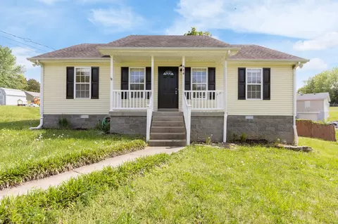 514 Corlew Cir, White Bluff, TN 37187