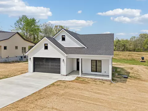 823 Oconner St, Smithville, TN 37166