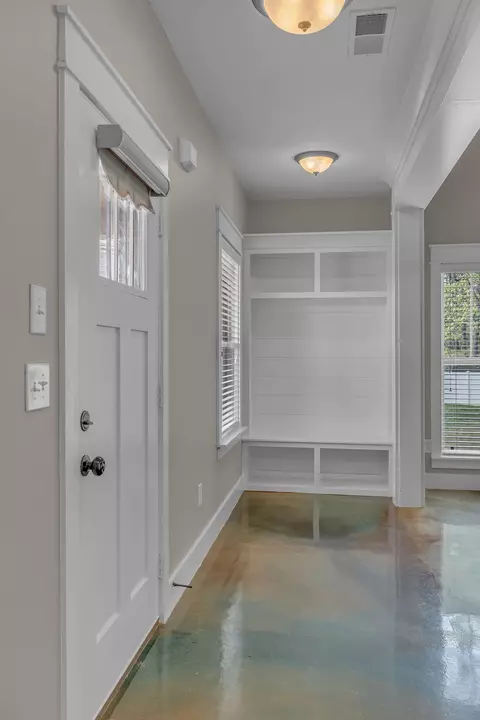 Entry Way - 1118 Cotillion Dr, Murfreesboro, TN 37128 photo 1 of 2
