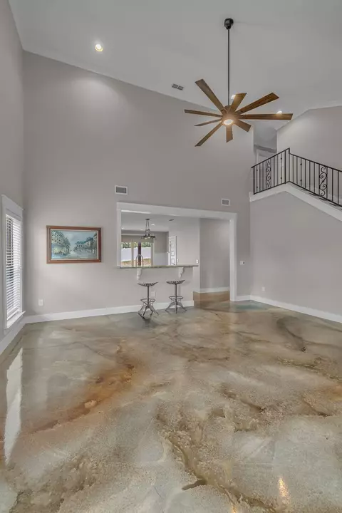 Living - 1118 Cotillion Dr, Murfreesboro, TN 37128 photo 2 of 2