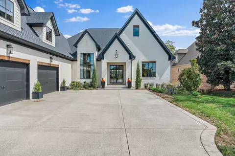 800 Plantation Way, Gallatin, TN 37066