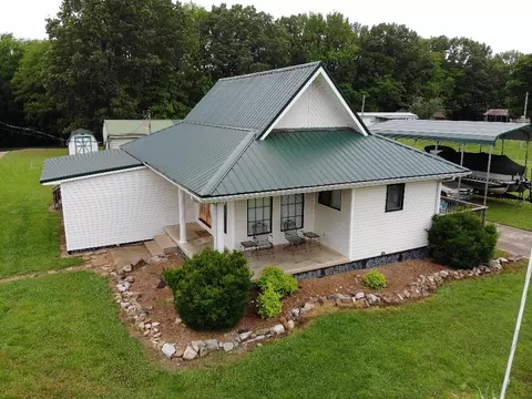 628 Cypress Creek Marina Rd, Linden, TN 37096