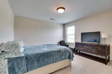 Bedroom - 2012 Chapel Ct, Murfreesboro, TN 37128 photo 6 of 6