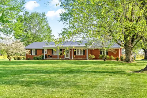 1435 E Jeff Davis Hwy, Elkton, KY 42220