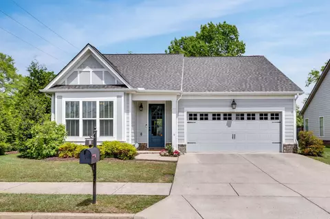 96 Nokes Dr, Hendersonville, TN 37075