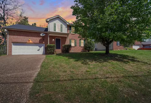 2527 Edinburgh St, Old Hickory, TN 37138