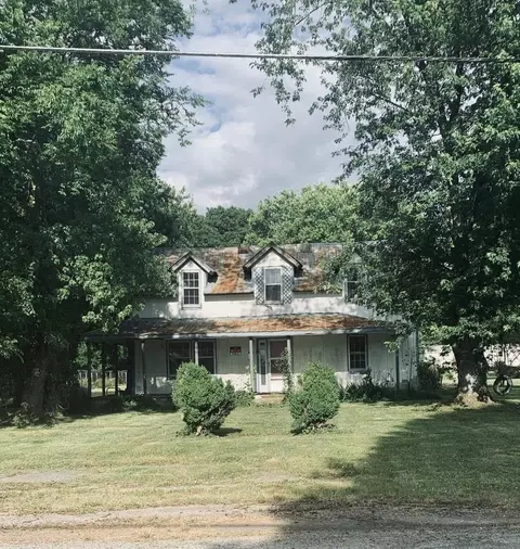 468 Elora Rd, Elora, TN 37328