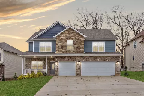 2730 Rafiki Dr, Clarksville, TN 37042