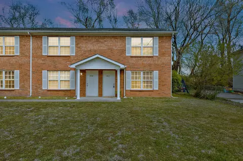 1517 Center Pointe Dr, Murfreesboro, TN 37130