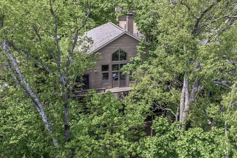 635 Harpeth Trace Dr, Nashville, TN 37221