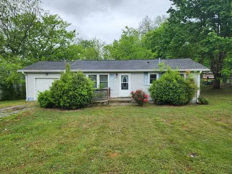 326 Colonial Ave, Shelbyville, TN 37160