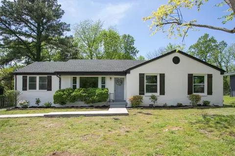 826 Colfax Dr, Nashville, TN 37214