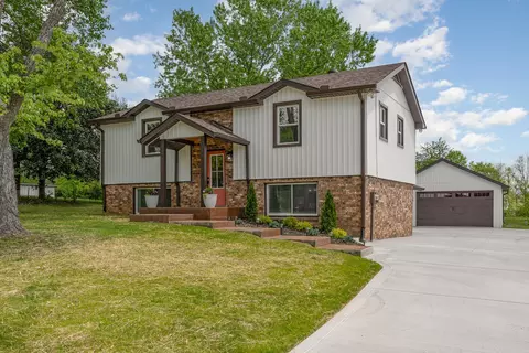 2305 Bradley St, Pleasant View, TN 37146