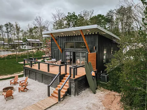 135 Hemlock Cv, Tracy City, TN 37387
