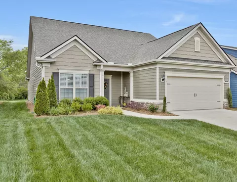 1015 Sumner Grv, Spring Hill, TN 37174 photo 2
