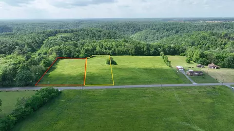2 Dickens Hill Rd, Bradyville, TN 37026