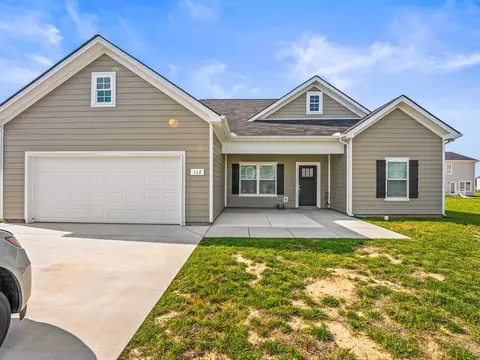 112 Frost St, Decherd, TN 37324