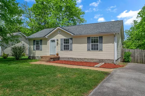 261 Robinwood Ave, Madison, TN 37115