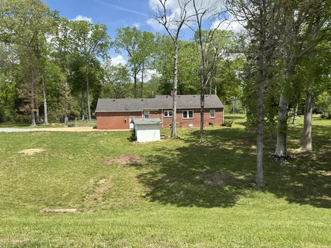 Exterior - 980 Highway 50, Centerville, TN 37033 photo 10 of 11