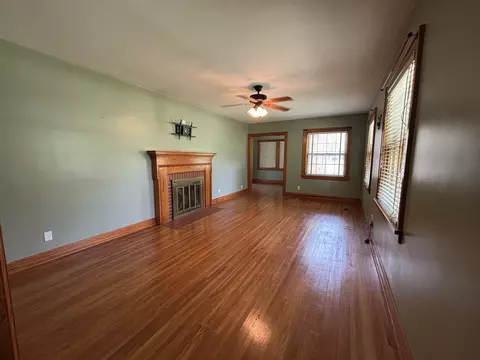 Living - 980 Highway 50, Centerville, TN 37033 photo 1 of 3