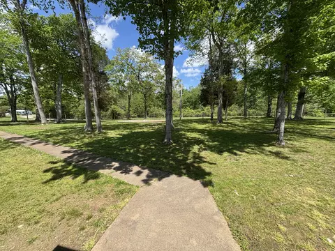 Exterior - 980 Highway 50, Centerville, TN 37033 photo 7 of 11
