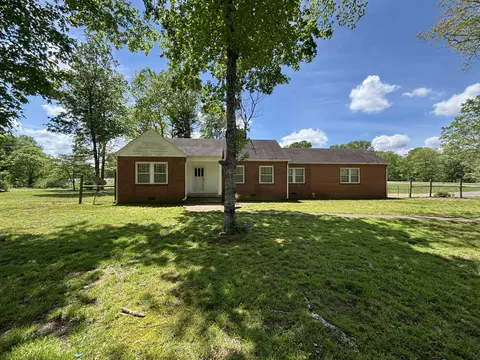 Exterior - 980 Highway 50, Centerville, TN 37033 photo 6 of 11