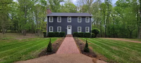 2286 Grandview Dr, Lawrenceburg, TN 38464