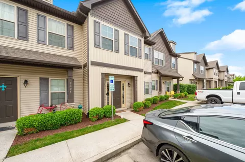 5327 Tony Lama Ln, Murfreesboro, TN 37128