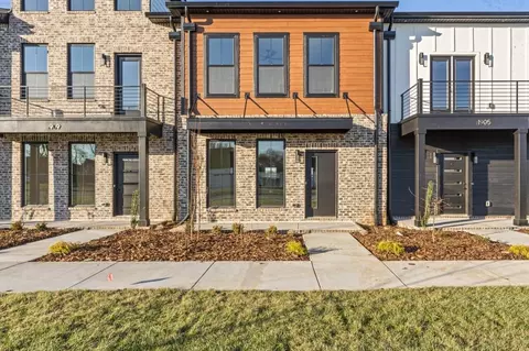 1355 Rebecca Johns Dr, Murfreesboro, TN 37128
