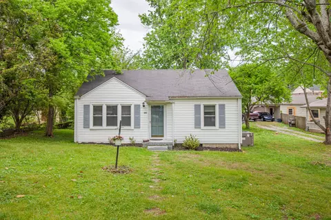 517 Hatcher Dr, Fayetteville, TN 37334
