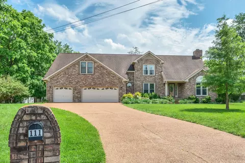 111 Ballentrae Ct, Hendersonville, TN 37075