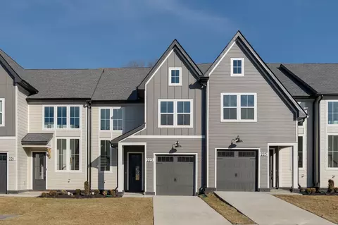 223 Panther Dr, Murfreesboro, TN 37127